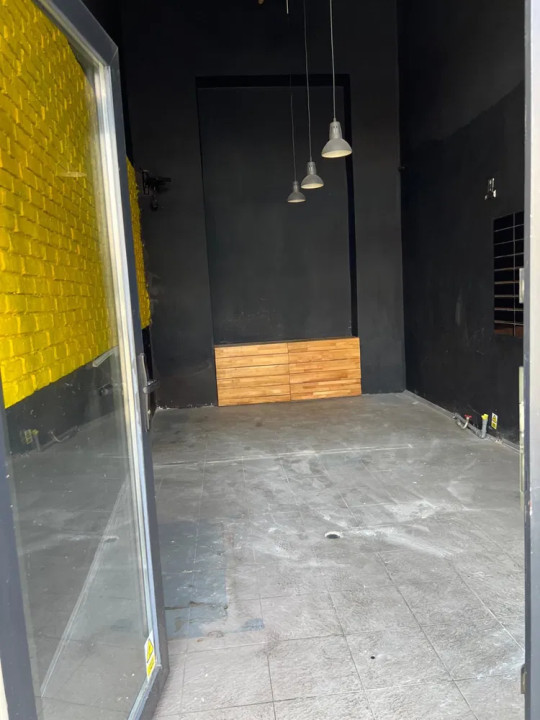 Spatiu comercial de inchiriat, 15 mp, zona ultracentrala 