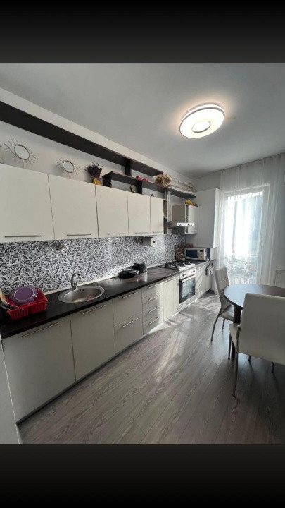 Apartament cu 2 camere  decomandate  si parcare inclusa 