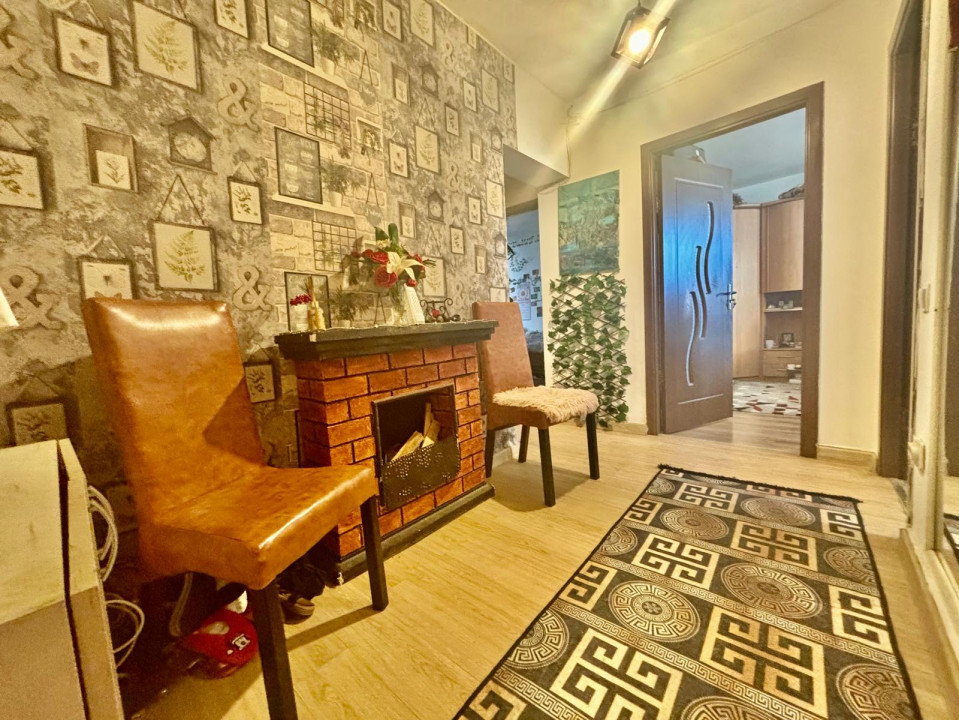 Apartament cu 2 camere decomandate