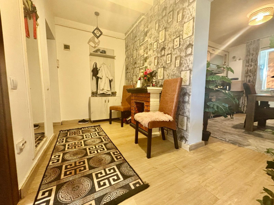 Apartament cu 2 camere decomandate