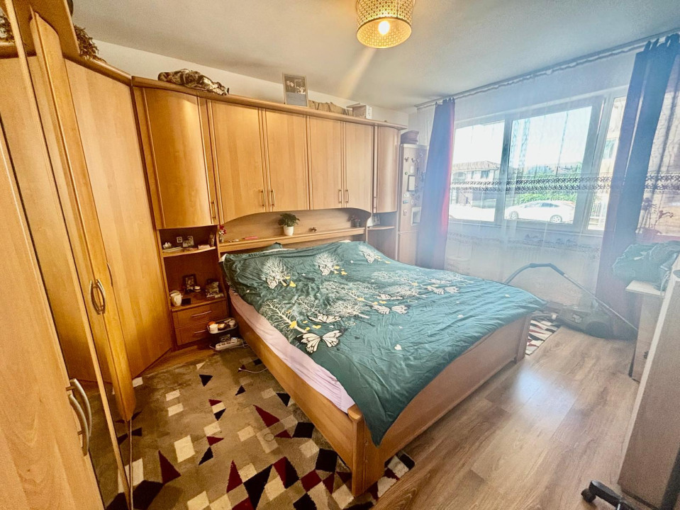 Apartament cu 2 camere decomandate