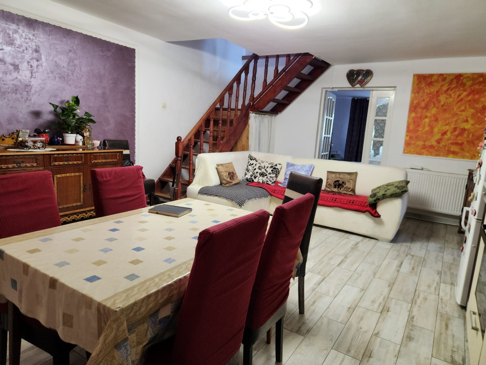 Casa idividuala de vanzare cu teren de 600 mp