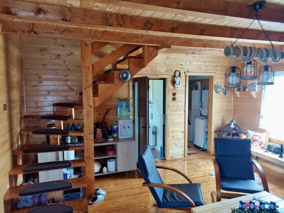 Cabana, 4 camere, 120 mp, teren 410 mp, Marisel