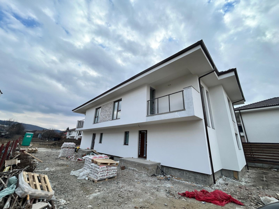 Duplex Muzeul Apei 115mp utili 4 camere 2 bai semifinisat 
