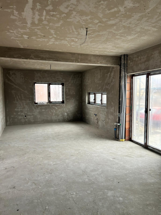 Duplex Muzeul Apei 115mp utili 4 camere 2 bai semifinisat 