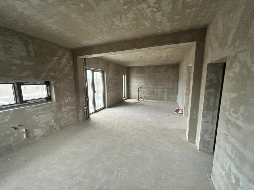 Duplex Muzeul Apei 115mp utili 4 camere 2 bai semifinisat 