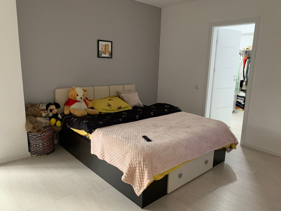 Apartament cu 2 camere ,67mp la cheie etaj intermediar Eroilor