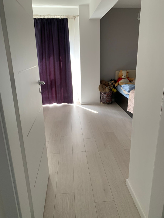 Apartament cu 2 camere ,67mp la cheie etaj intermediar Eroilor