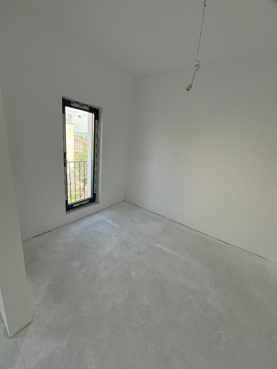 Duplex 4 camere, 2 parcari, 162 mp utili, zona Corneliu Coposu