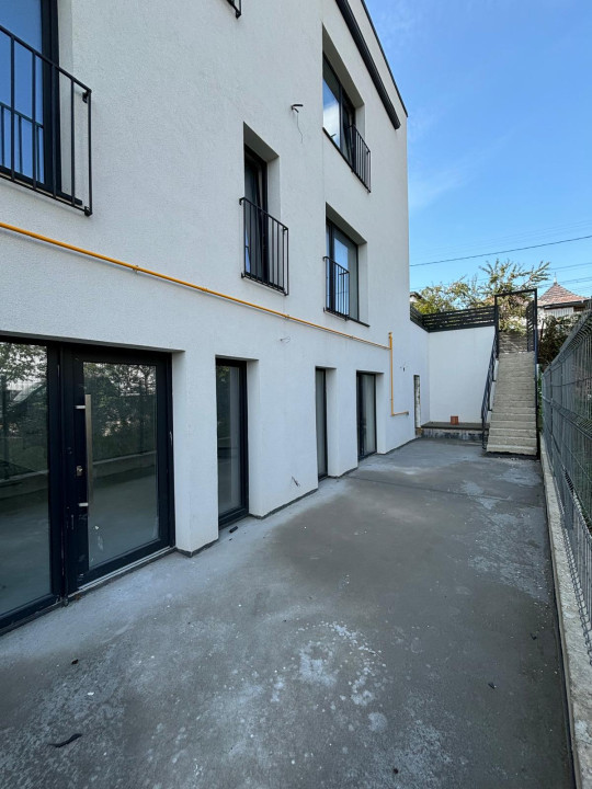 Duplex 4 camere, 2 parcari, 162 mp utili, zona Corneliu Coposu