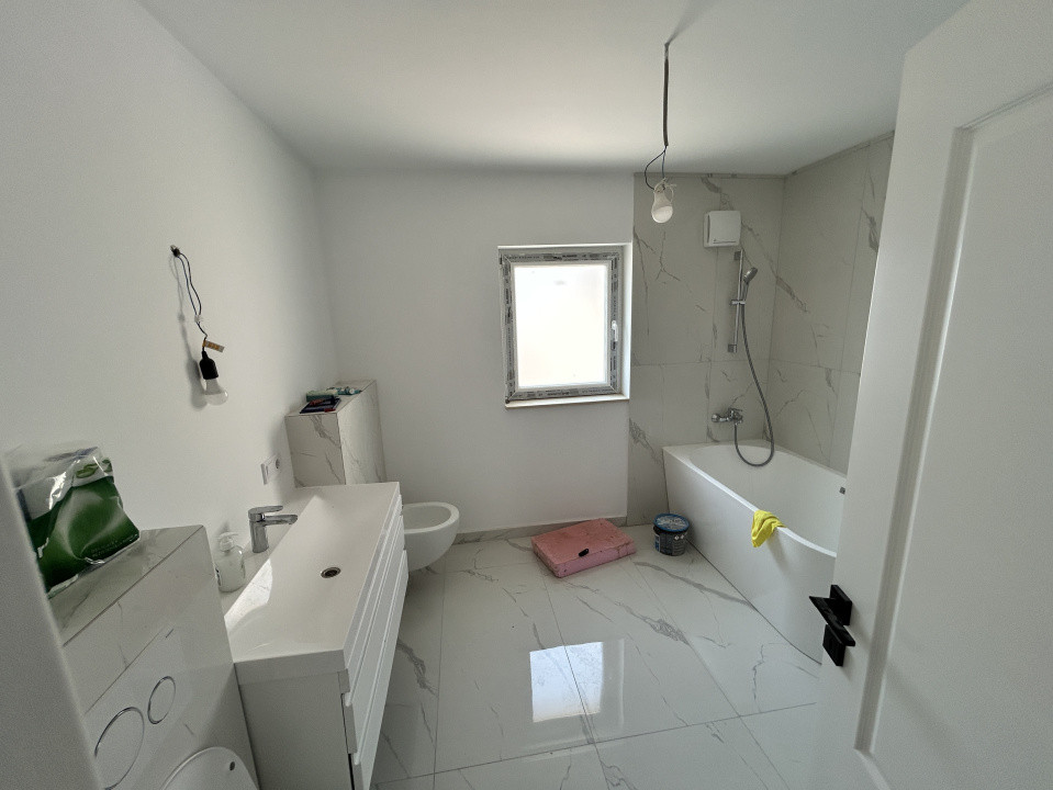 PENTHOUSE 4 camere 160mp, Terasa+balcoane 143mp View panoramic Zona Panemar