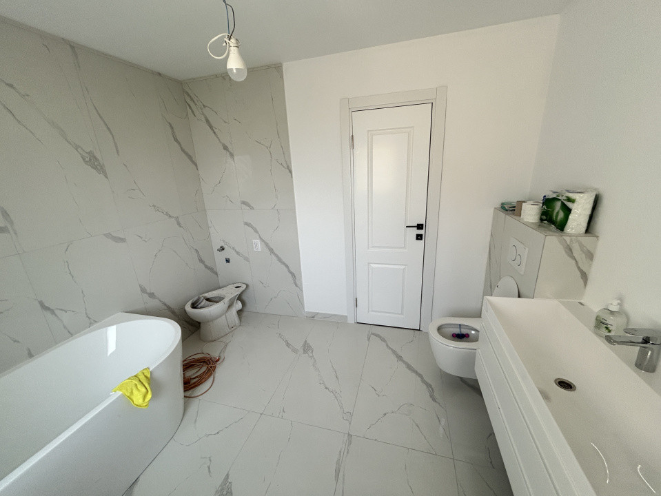 PENTHOUSE 4 camere 160mp, Terasa+balcoane 143mp View panoramic Zona Panemar