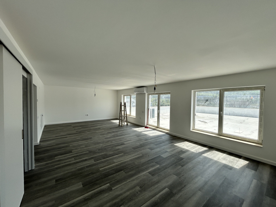 PENTHOUSE 4 camere 160mp, Terasa+balcoane 143mp View panoramic Zona Panemar