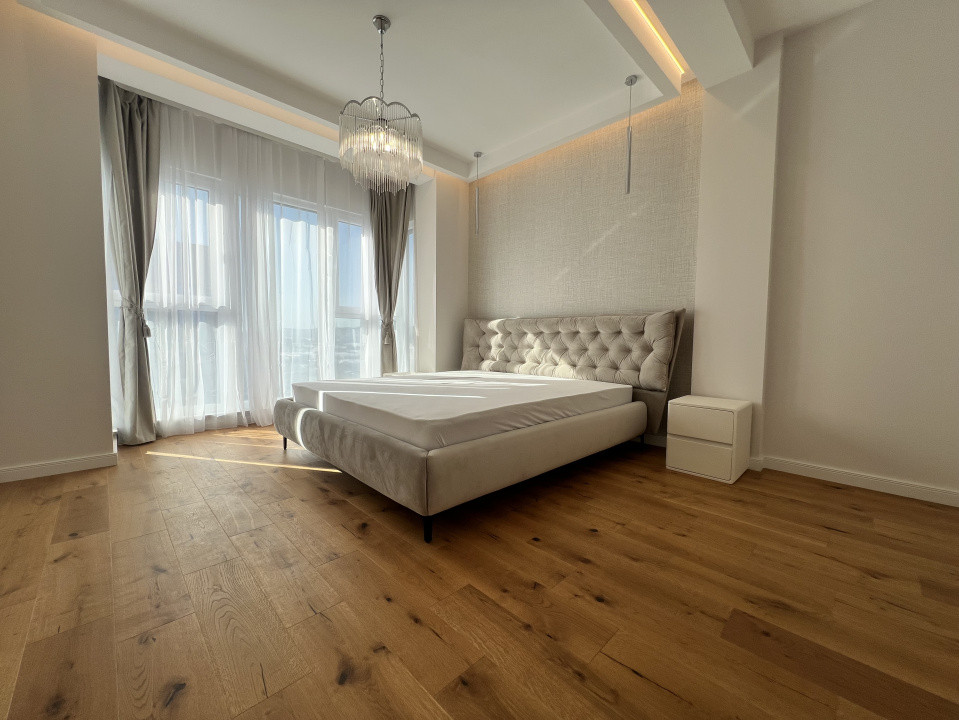 Apartament de 3 camere, 90 mp, terase 30 mp, garaj, zona Sesul de Sus