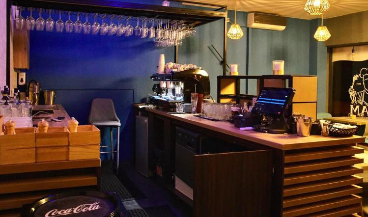 spatiu comercial -afacere la cheie