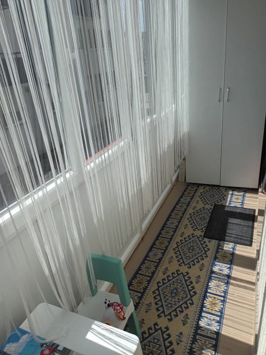 apartament cu 2 camere decomandate si parcare CF