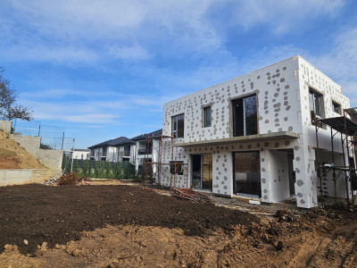 Casa individuala, 140mp utili, garaj, teren 588mp, Roata Faget