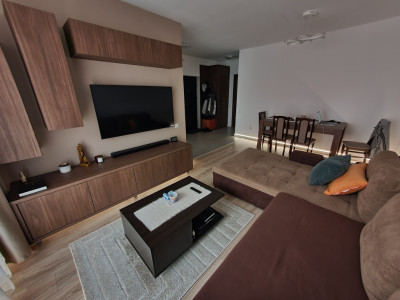 Apartament 2 Camere 50mp, parcare, zona Sub Cetate