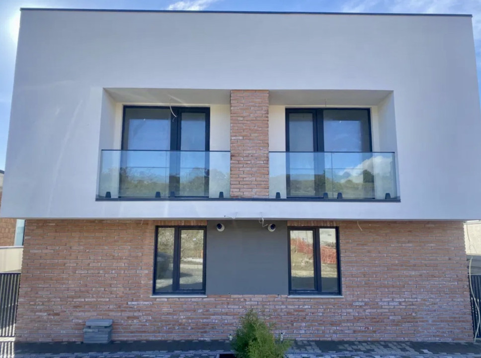 Duplex nou semifinisat 190 mp, teren 290 mp, cartier Voronet 