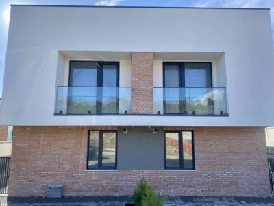 Duplex nou semifinisat 190 mp, teren 290 mp, cartier Voronet 