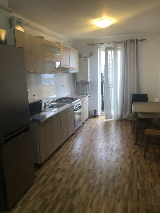 Apartament cu 2 camere, 40 mp, mobilat/utilat, zona Florilor