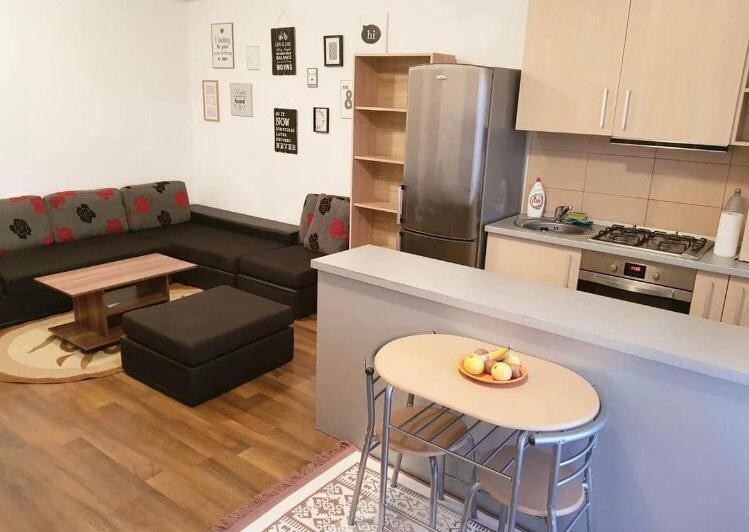 Apartament cu 3 camere