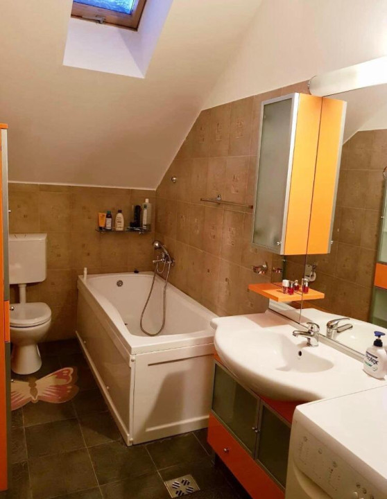 Apartament cu 3 camere