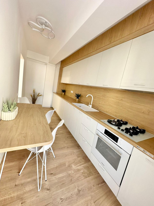 Apartament de 2 camere, 53 mp, ultra finisat, zona Terra