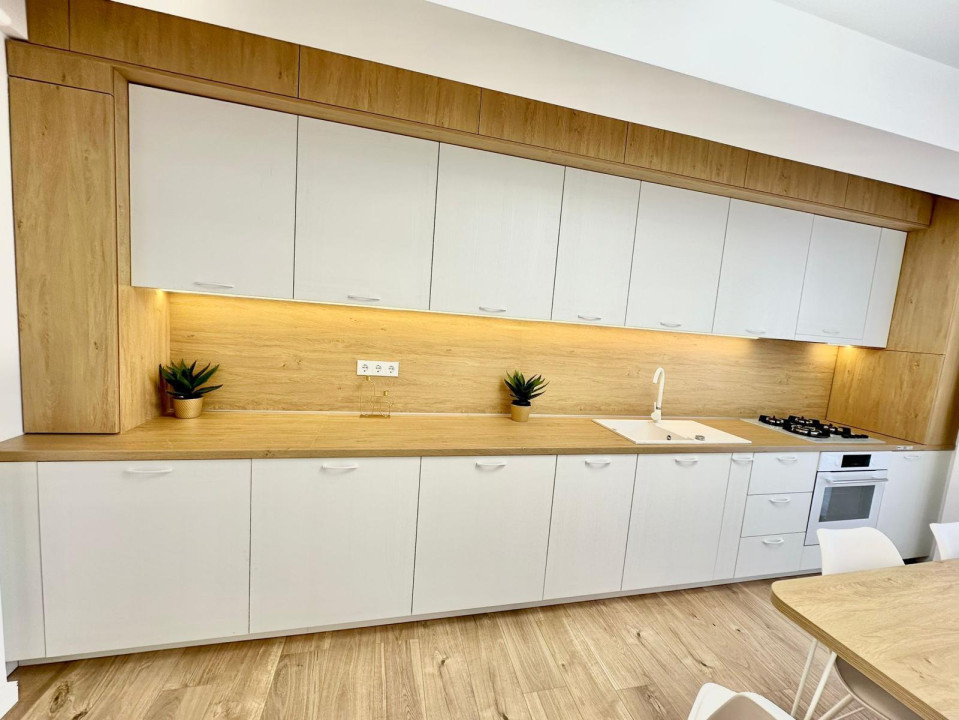 Apartament de 2 camere, 53 mp, ultra finisat, zona Terra