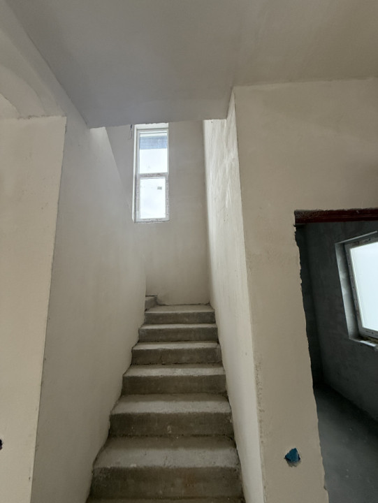 Casa de vanzare, 130 mp,  Luna de Sus 