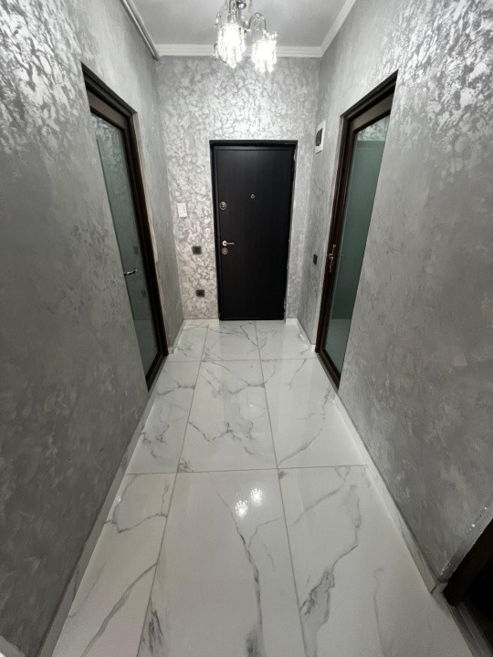 Apartament 3 Camere, 52mp, Garaj, Zona Subcetate