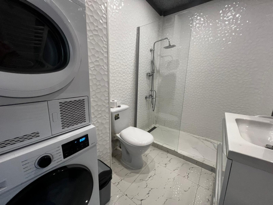 Apartament 3 Camere, 52mp, Garaj, Zona Subcetate