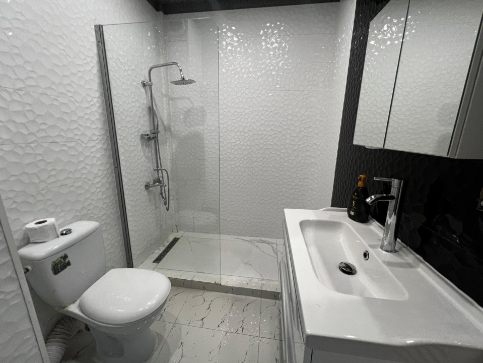 Apartament 3 Camere, 52mp, Garaj, Zona Subcetate