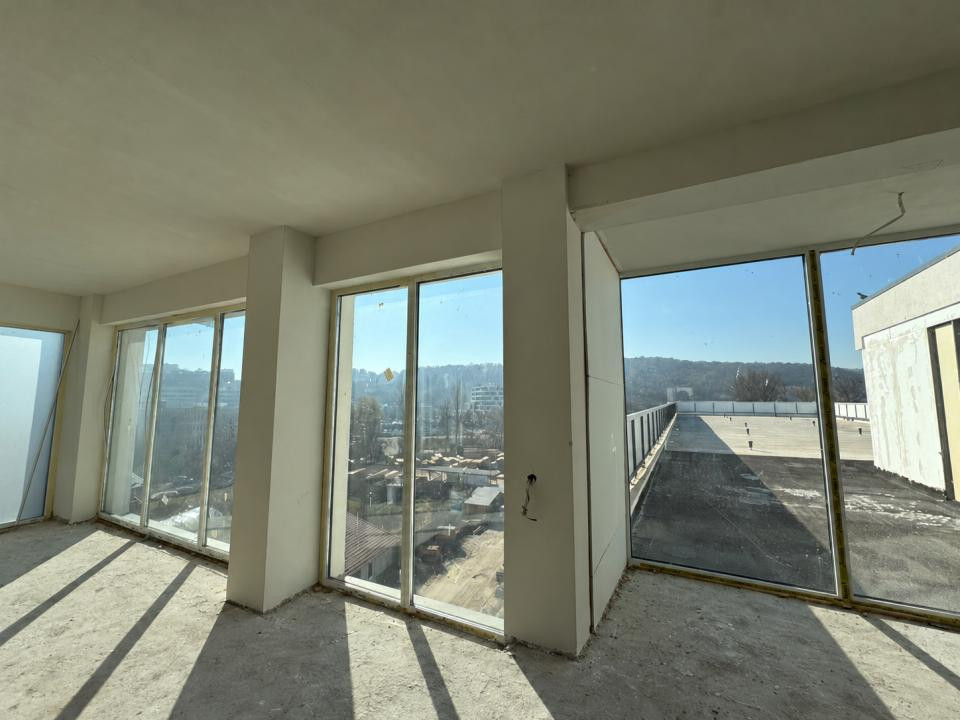 Penthouse 237,4 mp utili, terasă 424,7 mp, zona Corneliu Coposu