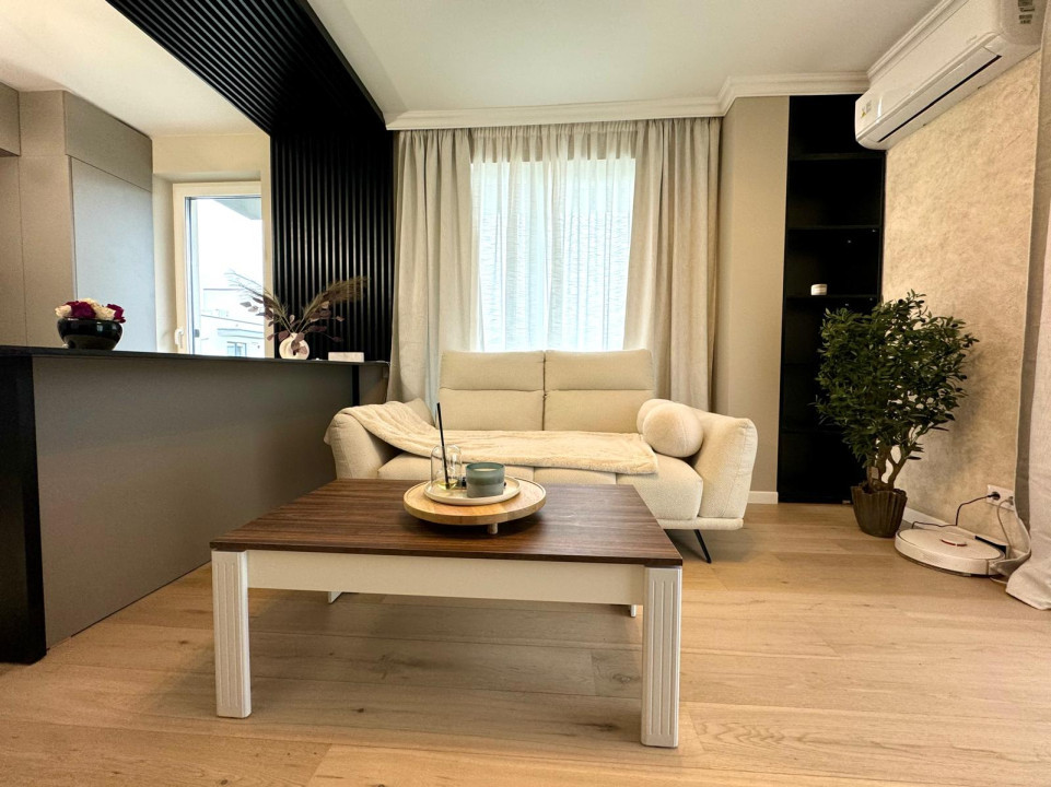 Apartament 3 camere, ultrafinisat, 2 balcoane, parcare, zona FSEGA