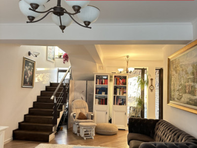 Casa insiruita, 4 camere, Ultramoderna, 195 mp, gradina, Zona Europa