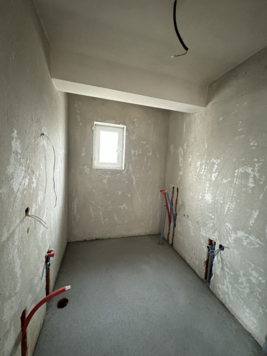 Apartament de 2 camere, 42 mp, semifinisat, zona Sesul de sus