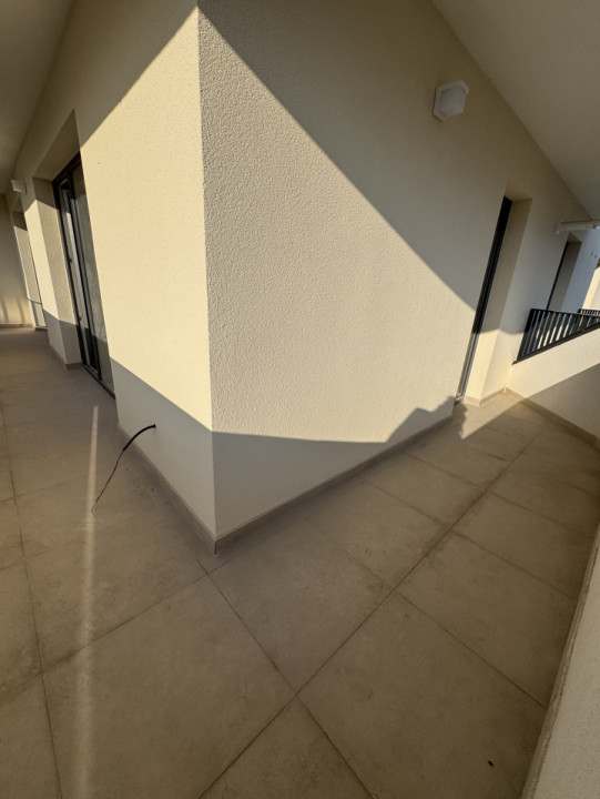 Apartament de 2 camere, 55.47 mp, semifinisat,terasa,Zona Eroilor