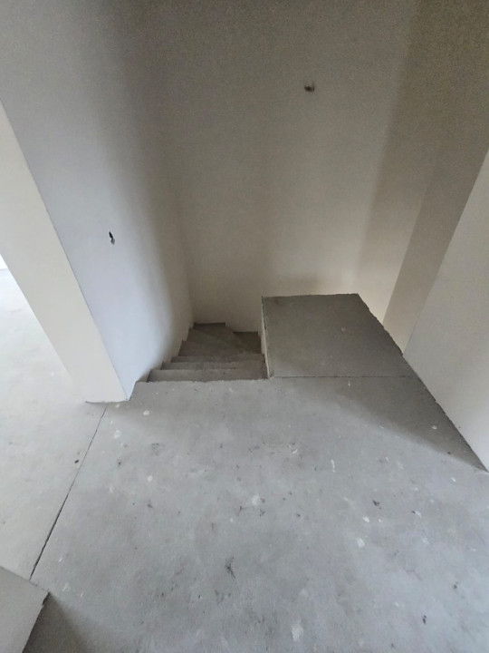 Casa tip duplex, 4 camere, 120 mp, teren 350, sat Campenesti