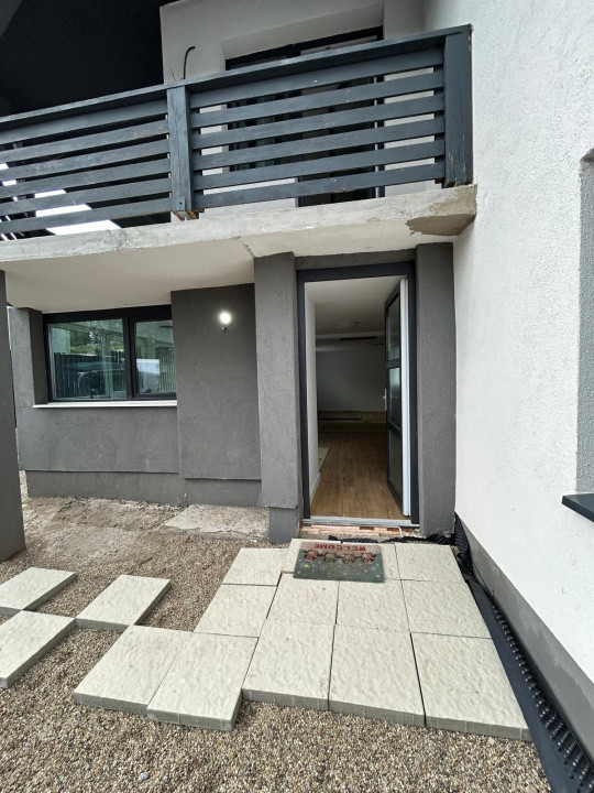 Casa individuala de 4 camere, 150mp, renovata, terasa, curte, garaj, zona Baciu