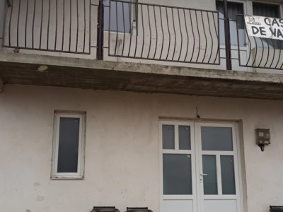 Casa individuala cu 4 camere, in Valea Chintaului, teren 200mp