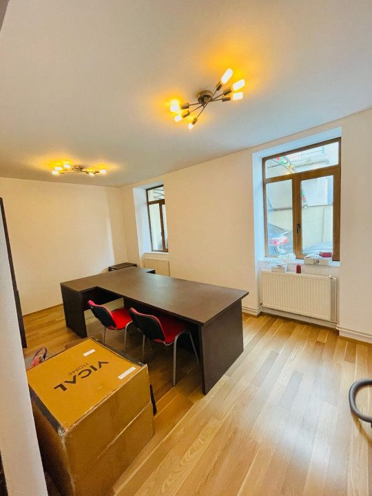 Spațiu de birouri, 5 camere, construcție nouă, zona Bulevardul 21 Decembrie 1989