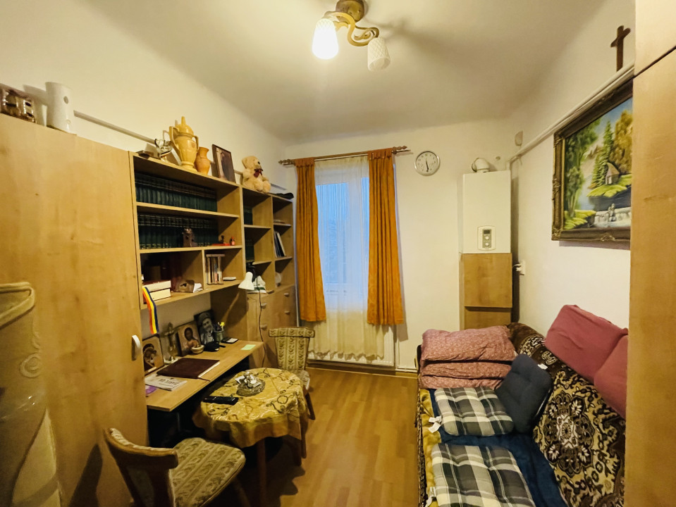 Grasoniera, 16,2 mp, la cheie, zona Gruia 