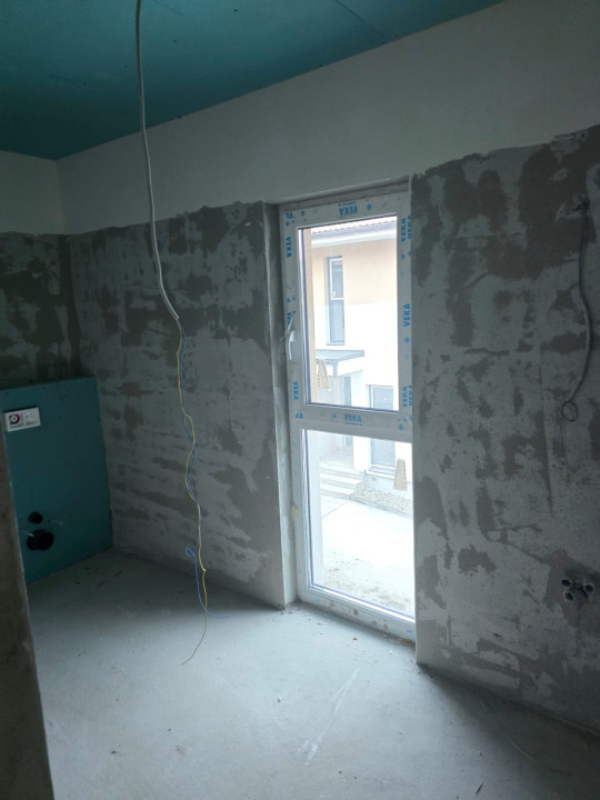 Casa tip duplex cu CF, 5 camere, 120 mp, teren 250 mp, zona Valea Chintaului