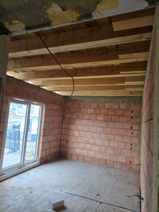 Casa tip duplex, 5 camere, 120 mp, teren 400 Chinteni