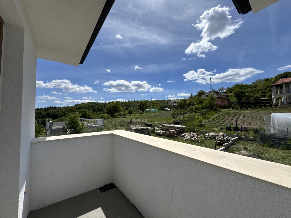 Casă tip duplex, 170 mp utili, 500 mp teren, sat Feleacu