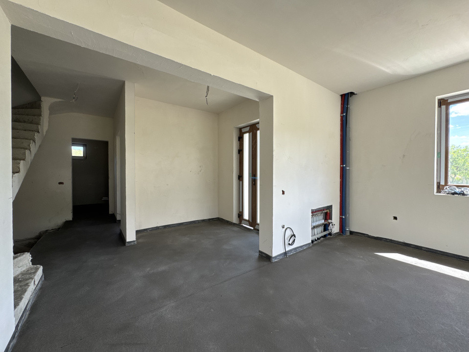 Casă tip duplex, 170 mp utili, 500 mp teren, sat Feleacu