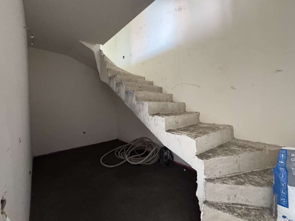 Casă tip duplex, 170 mp utili, 500 mp teren, sat Feleacu
