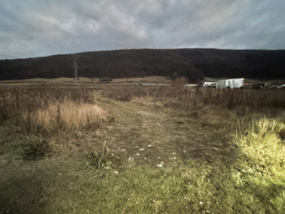 Teren Intravilan , 2867 mp , front 16 m,  Gilau 