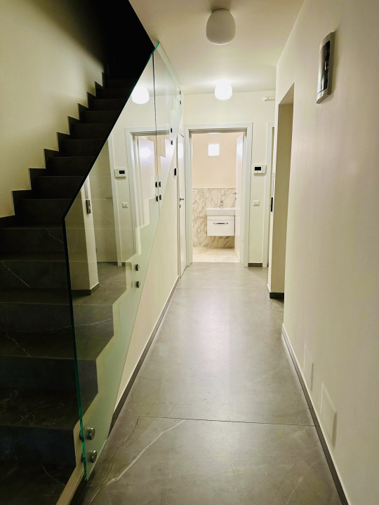 Penthouse de inchiriat cu jacuzzi, 90 mp si 80 mp terasa, zona Gruia